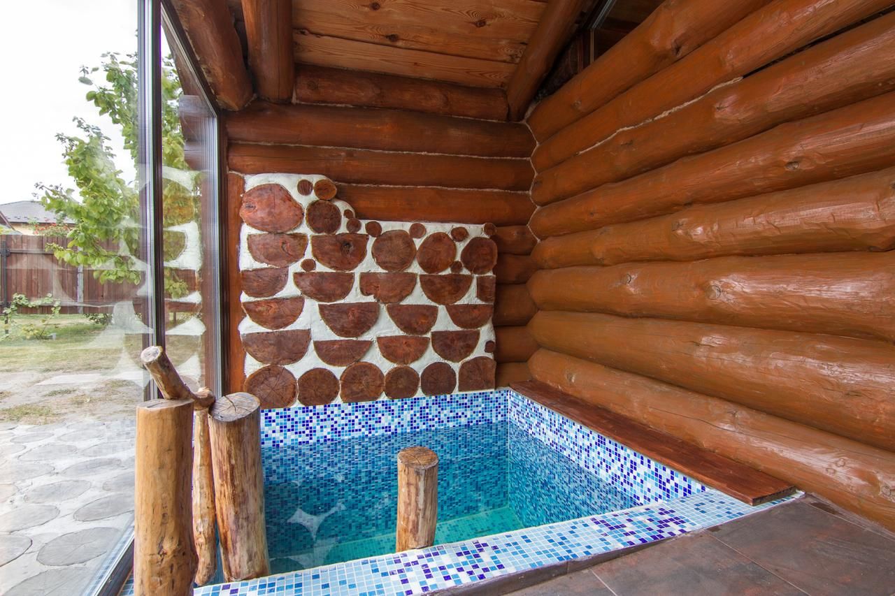 Апартаменты Дом с сауной и басейном на Теремках Гатное