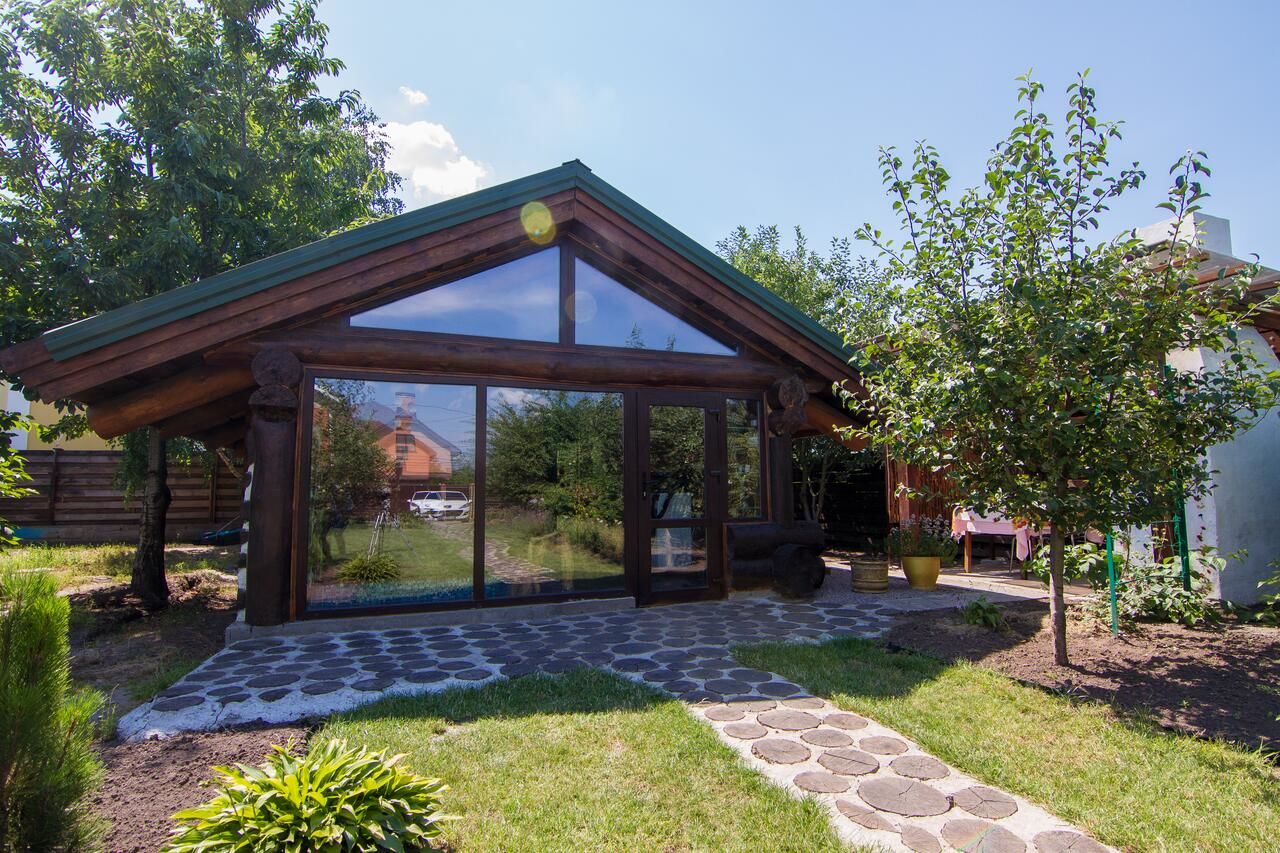 Апартаменты Дом с сауной и басейном на Теремках Гатное