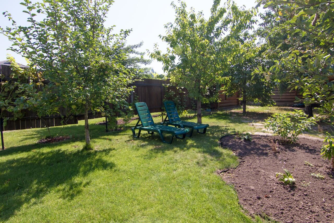 Апартаменты Дом с сауной и басейном на Теремках Гатное