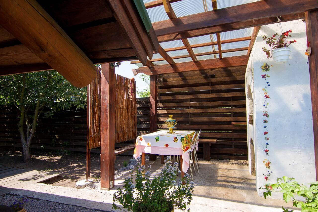 Апартаменты Дом с сауной и басейном на Теремках Гатное