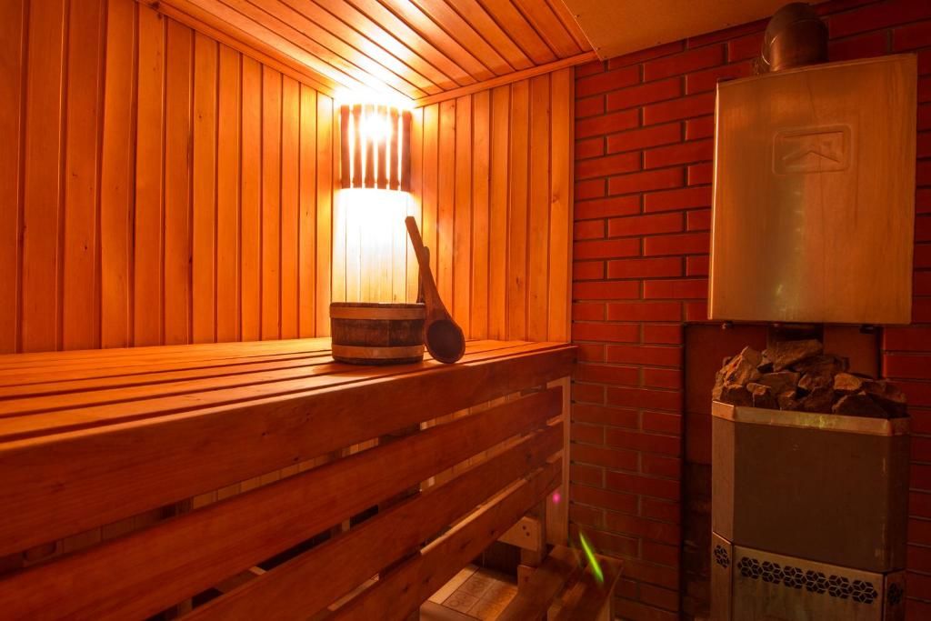 Апартаменты Дом с сауной и басейном на Теремках Гатное