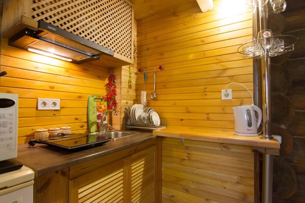 Апартаменты Дом с сауной и басейном на Теремках Гатное