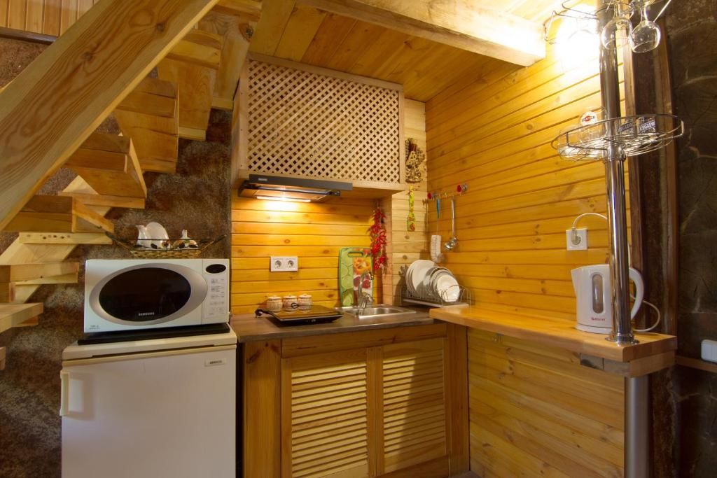 Апартаменты Дом с сауной и басейном на Теремках Гатное