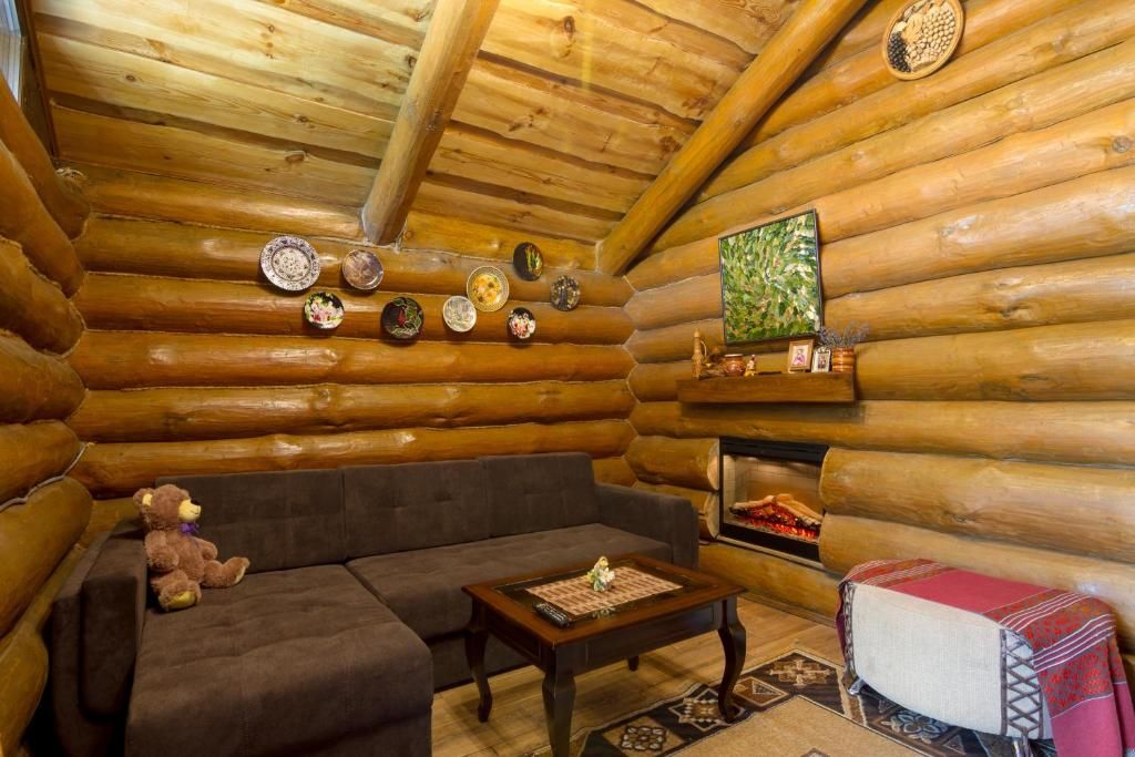 Апартаменты Дом с сауной и басейном на Теремках Гатное