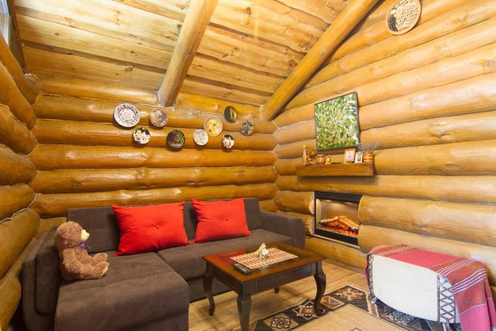 Апартаменты Дом с сауной и басейном на Теремках Гатное