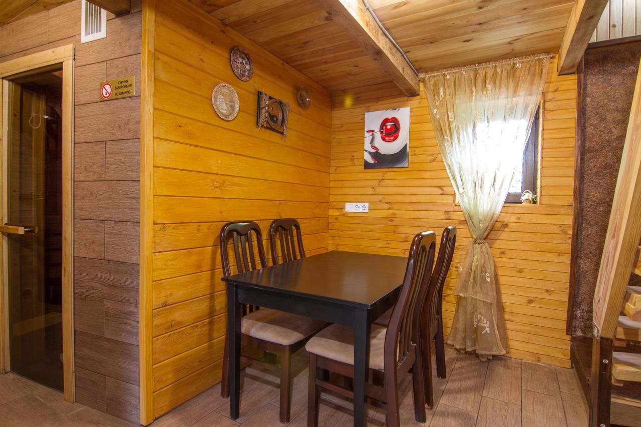 Апартаменты Дом с сауной и басейном на Теремках Гатное